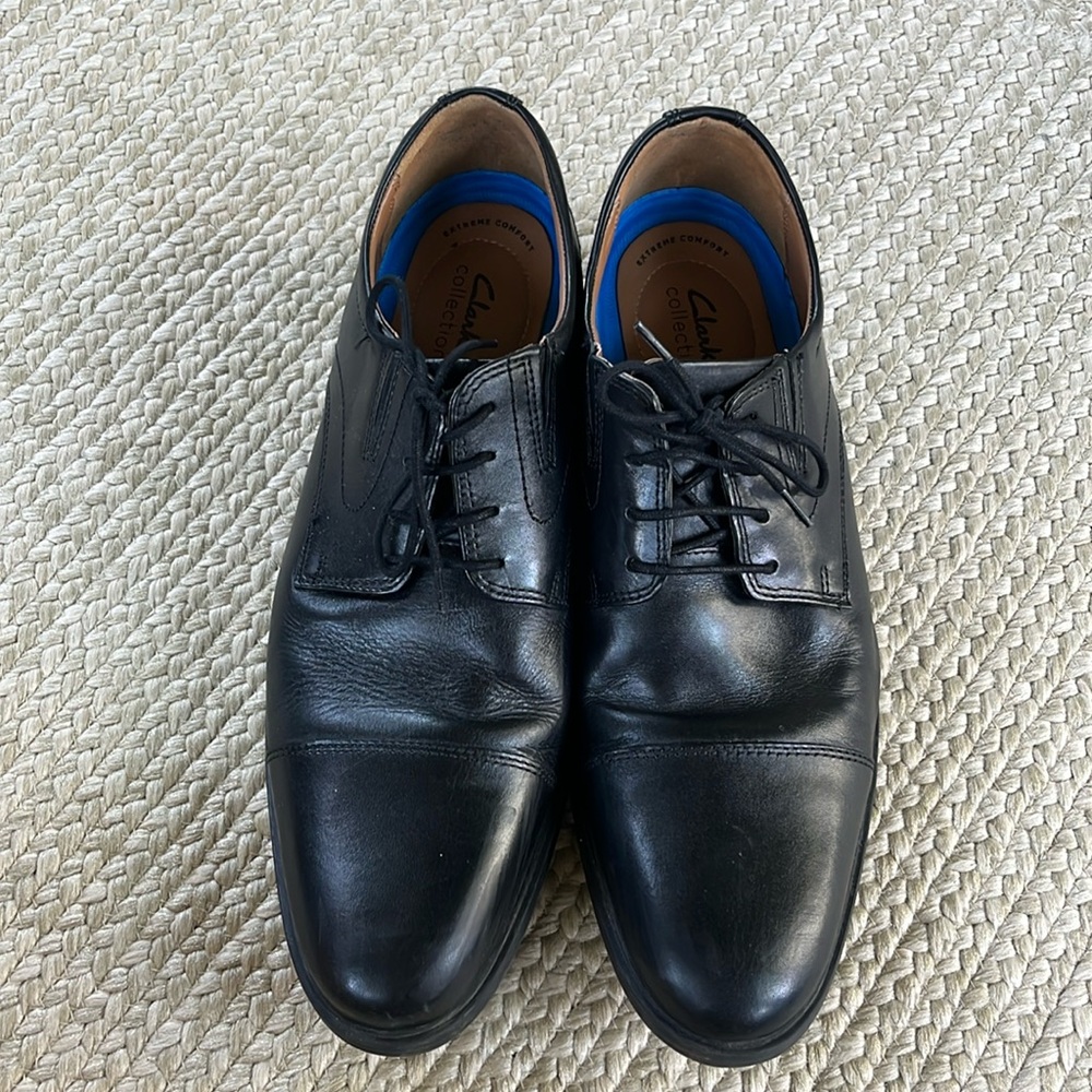 Clark’s Men Black Leather Dress Shoes size 13M